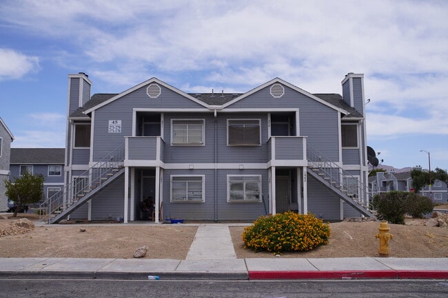 Building Photo - 1842 Nebula Dr Unit 270