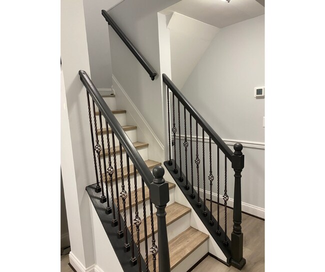 Photo - 1025 N Carey St Unit 5 Available W/Bath $750 5