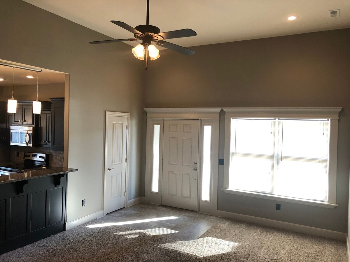 Photo - 3 Bedroom 2 Bathroom Townhouse in Savannah School District