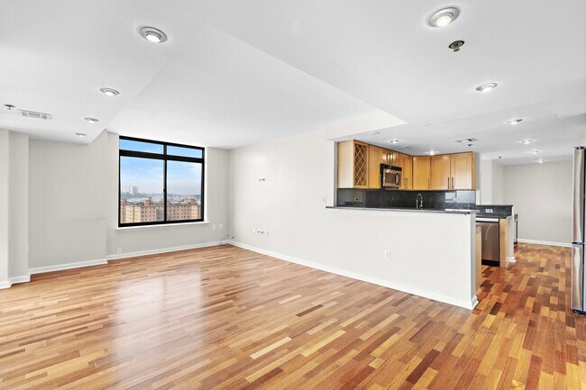 Photo - 700 1st St Unidad 13D-R