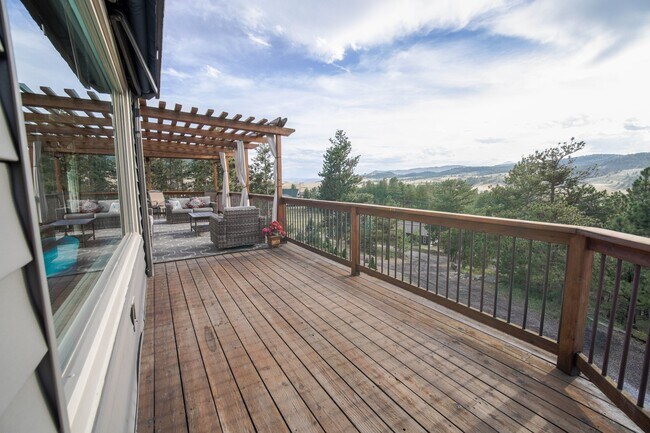 234 Greenwood Dr