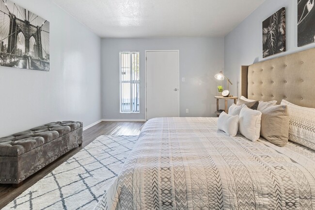 French Quarter Apartments