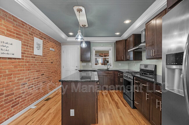 Photo - 14 N Streeper St