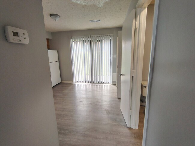 Photo - 16 Duiguid Dr