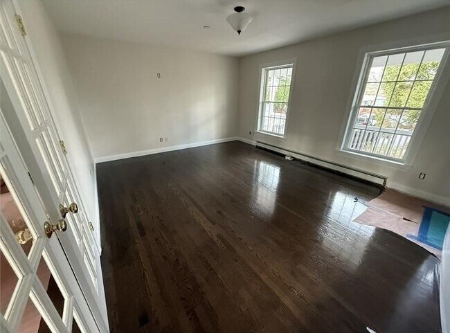 Photo - 2 Woodside Dr