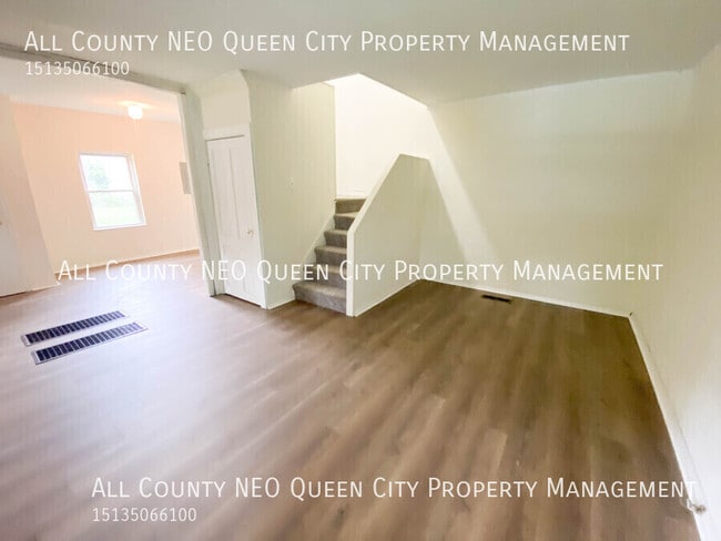 Photo - 7944 Harrington Ave