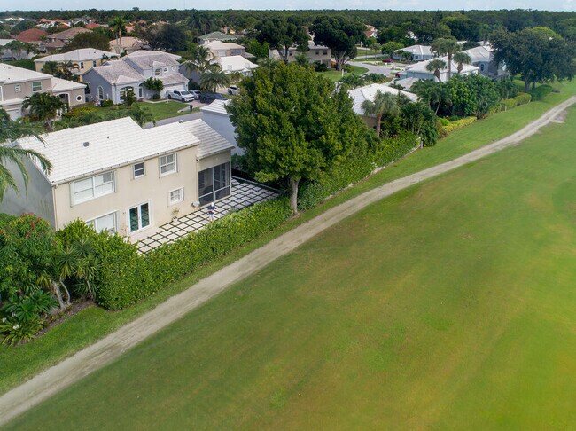Photo - 18157 SE Fairview Cir