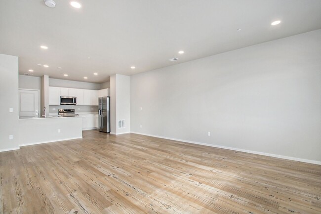Photo - Stunning Townhome in Northridge Trails