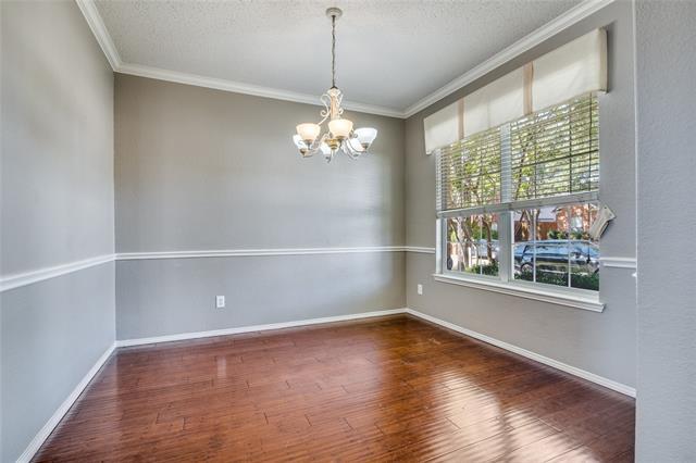 Photo - 2023 Nottingham Pl