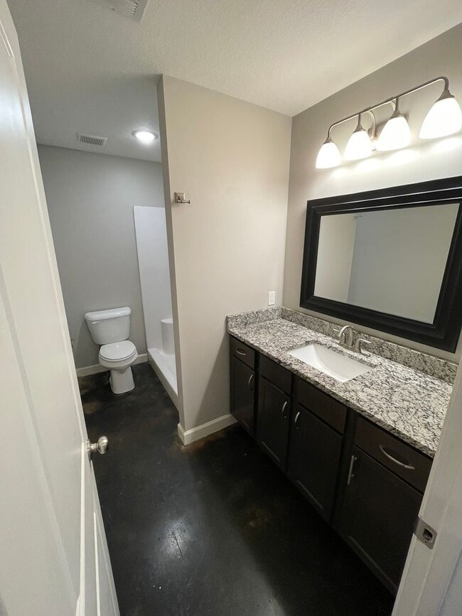 Photo - 337 Wolf Den Dr