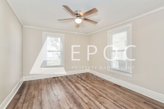 Photo - 319 Hall Ave