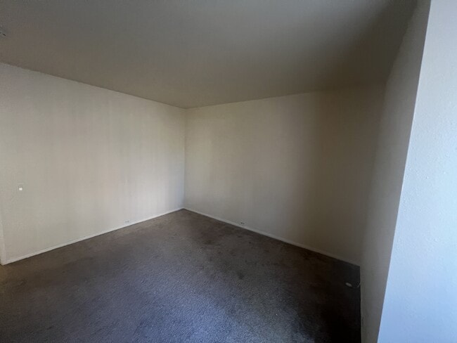 Photo - 539 Woodside Oaks