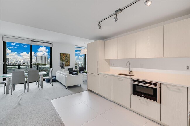 Photo - 501 NE 31st St Unit 1509