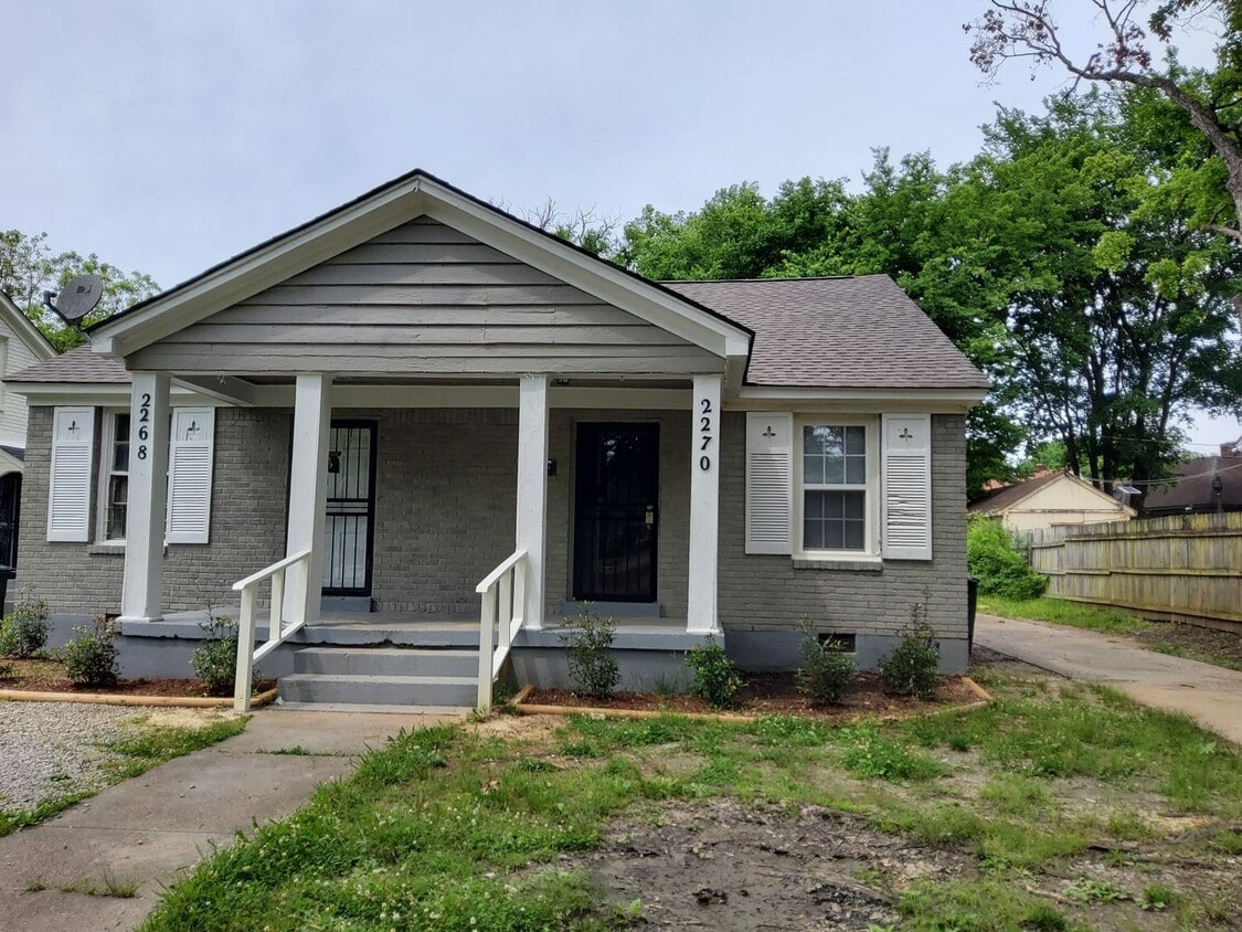 Introducing our fully renovated 2BR/1BA ho... - Introducing our fully renovated 2BR/1BA ho...