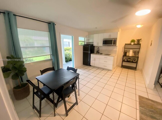 Photo - 3208 Canal Dr Unit 2
