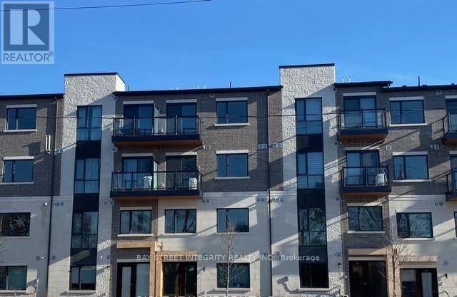 Photo - 3453 Victoria Park Ave