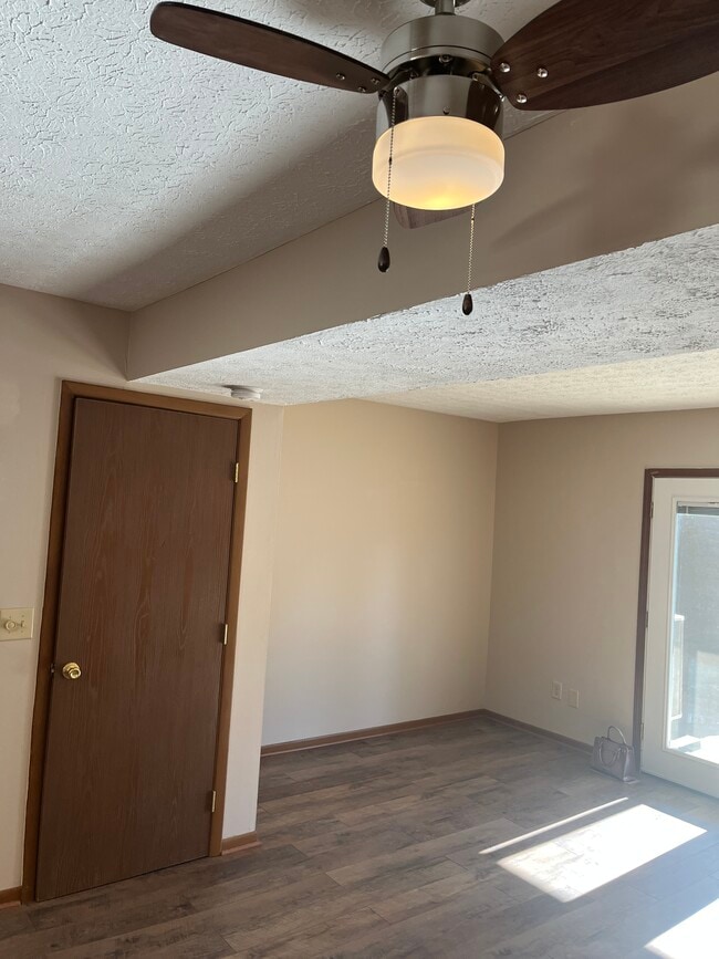 Photo - 1871 N Lakeman Dr