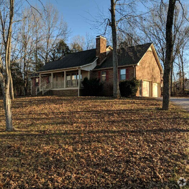 Building Photo - 9919 Maxwell Ln Rental