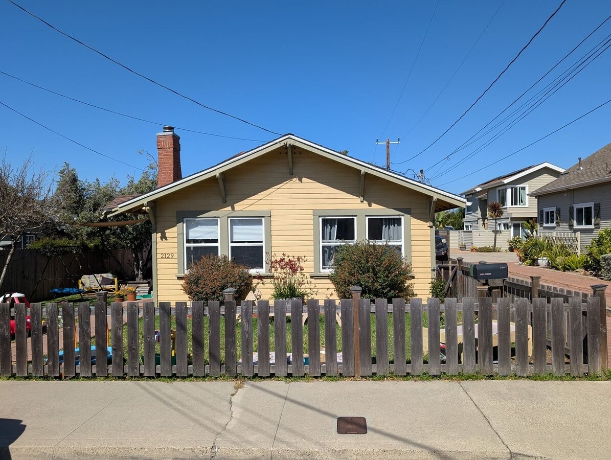 Photo - 2129-2129 Cypress St Unit 2129