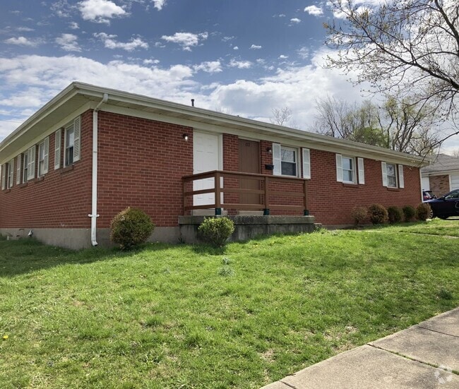 Building Photo - GSK170/172 Unit 172 Rental