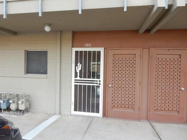 Building Photo - 6125 E Indian School Rd Unit 103