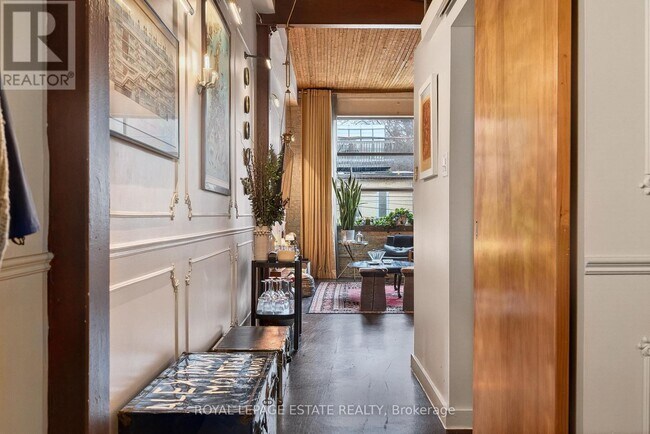 Photo - 365 Dundas St E Unité 216