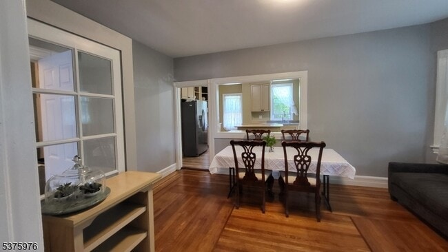 Building Photo - 157 E Blackwell St Unit 1 Rental