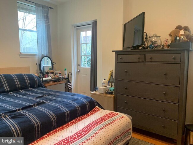 Photo - 309 S 12th St Unit 1R