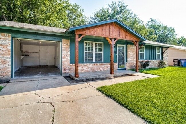 Photo - 155 Bob White Rd