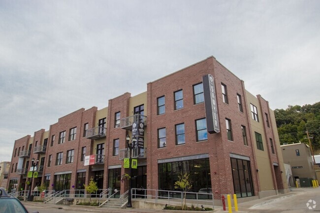 Building Photo - Beautifully located in the heart of Counci... Unit 136 Rental
