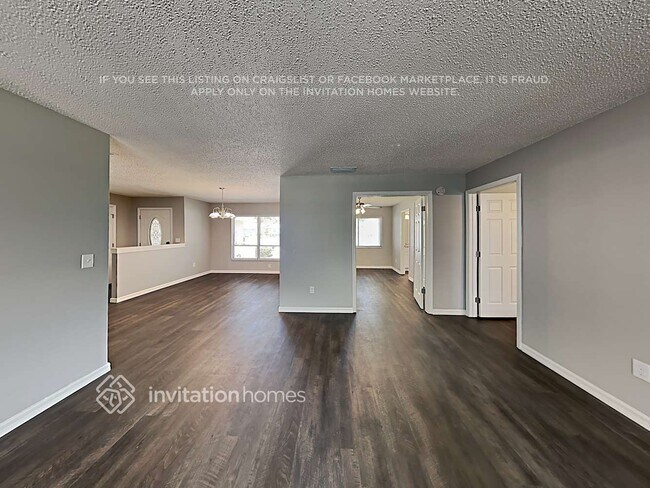 Photo - 15111 Roundup Dr