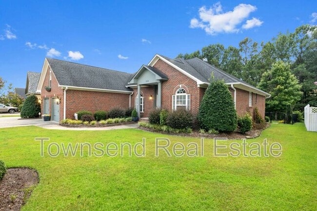 Photo - 329 W Summerchase Dr