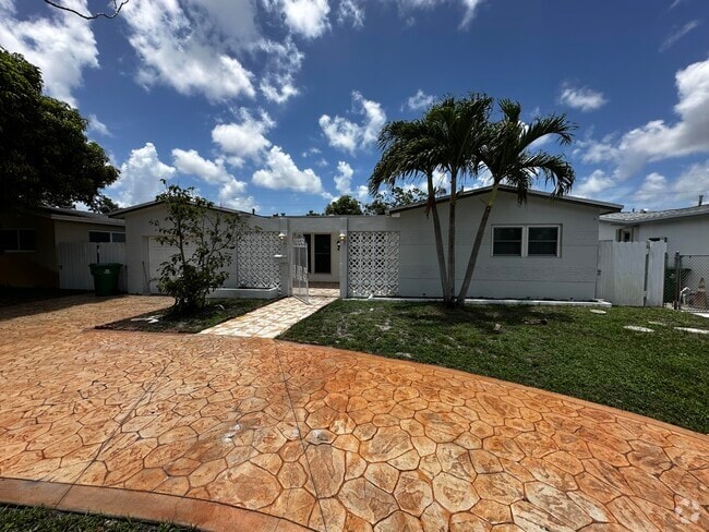 Building Photo - 7225 Grandview Blvd Rental