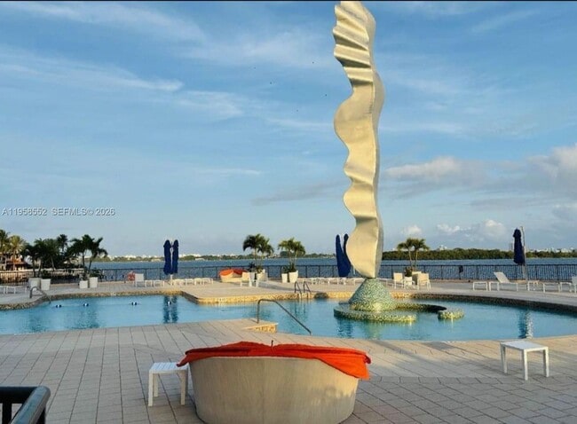 Photo - 1800 NE 114th St