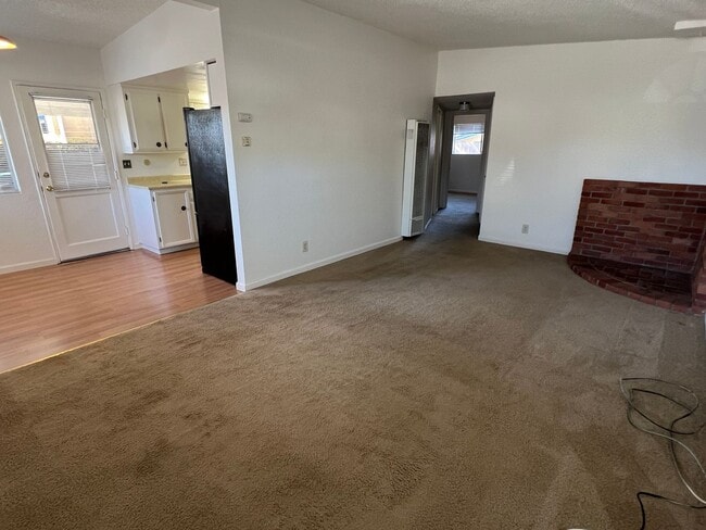 Photo - 431 Kodiak St