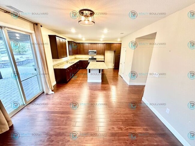 Photo - Spacious 4-Bedroom Gem in Somersett with S...
