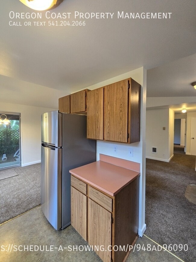 Photo - 765 SE Bird Ave
