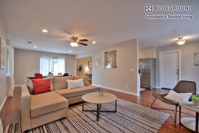 Photo - 2346 Fatjo Pl