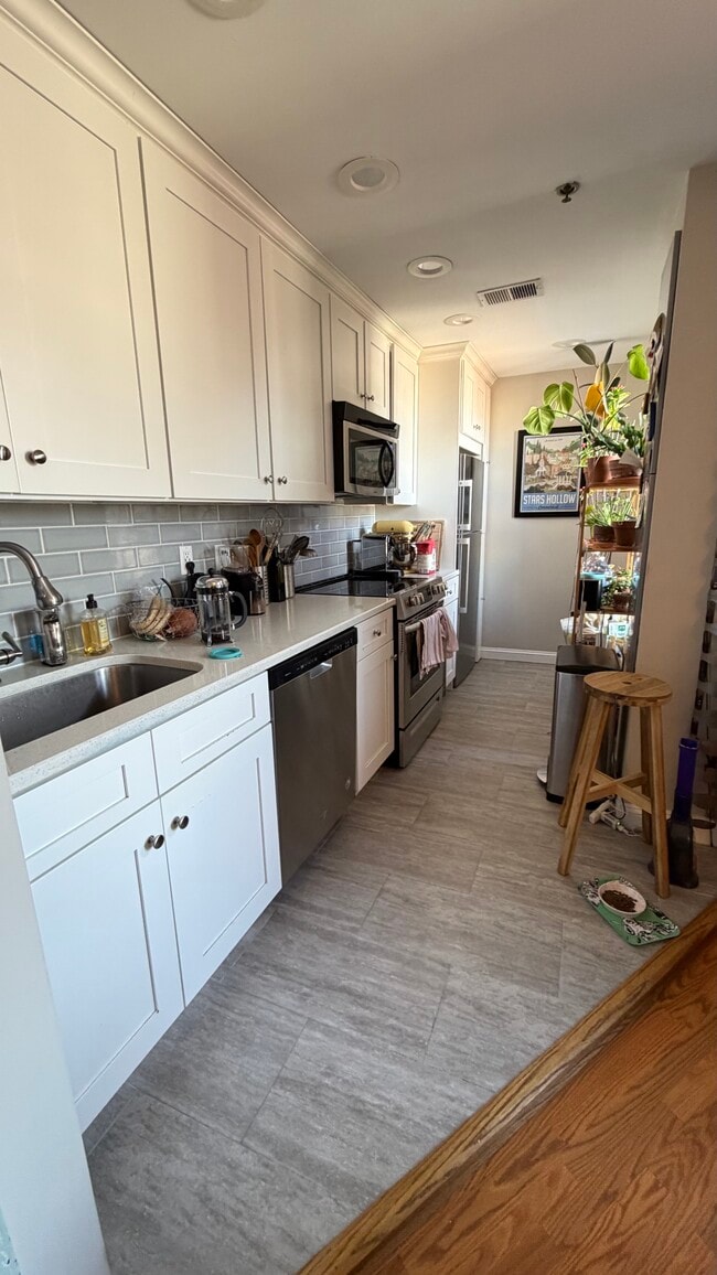 Photo - 1621 T St NW Unit 807