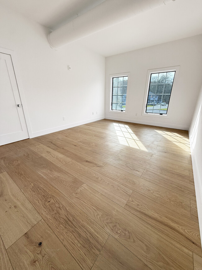 Photo - 3 Side Cut Rd