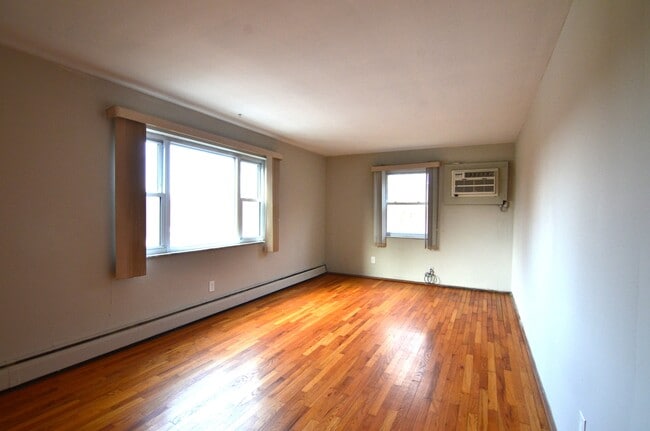 Photo - 4216 Settle St Unit 2