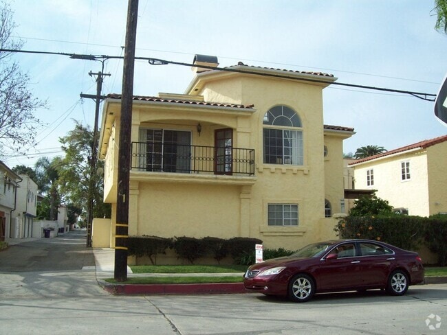 Building Photo - **MEDITERRANEAN STYLE CHARMER** Rental