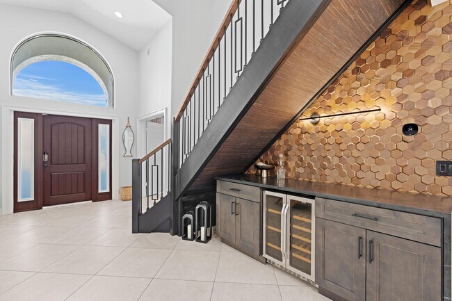 Photo - 1050 Brooks Ln