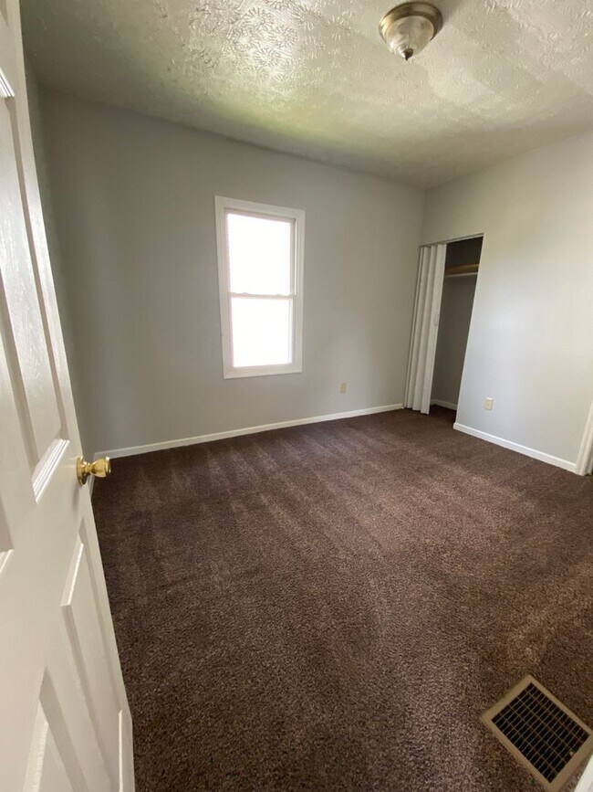 Photo - 512 Fitton Ave