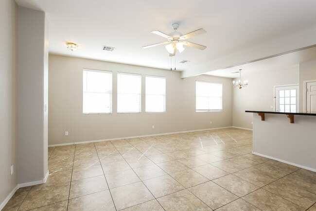 Photo - 5633 N Lookout Crest St