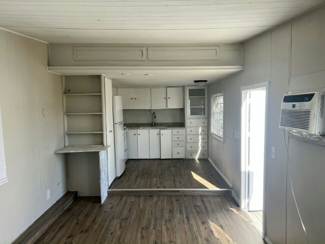 Photo - 2245 New Tampa Hwy