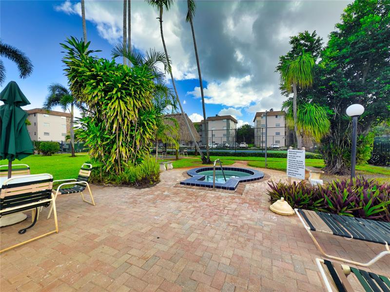 Photo - 2451 SW 82nd Ave Unidad 209