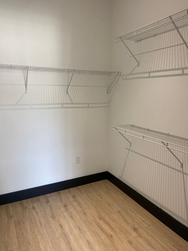 Photo - Fantastic one bedroom with balcony at Watermark in Easton Unidad 233