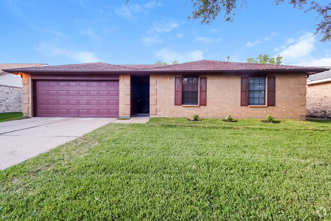 Building Photo - 5014 Meadow Crest St Rental