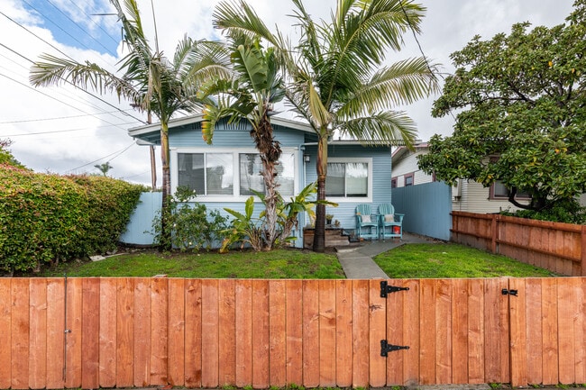 Photo - 3490 Collier Ave Unit Front